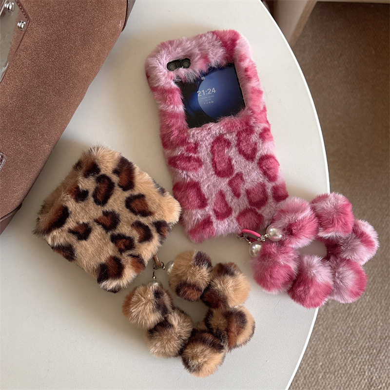 Phone Cases With Straps - Mode Leopard Print Flauschigen Plüsch Handgelenk